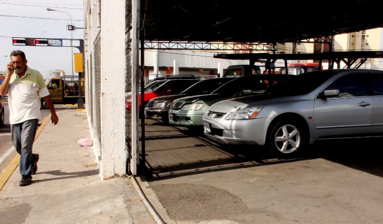 Comprar y vender carros quintuplica la ganancia