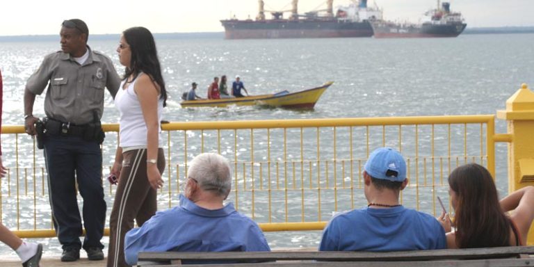 ¿Quién manda en la Vereda del Lago?