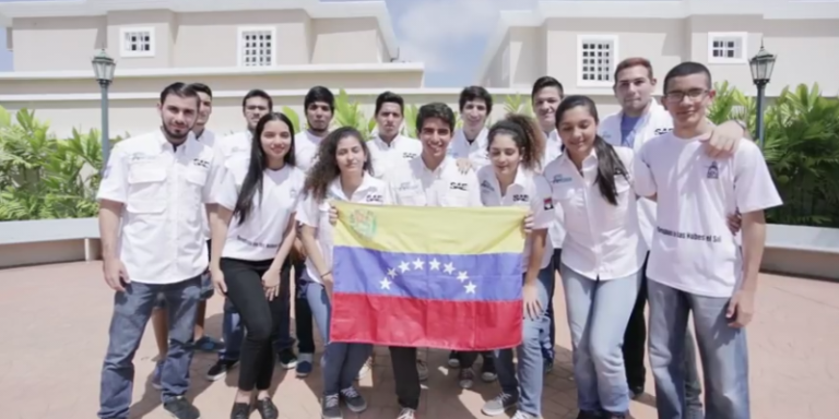 Estudiantes de LUZ crean su tercer prototipo de aeroplano de vuelo horizontal