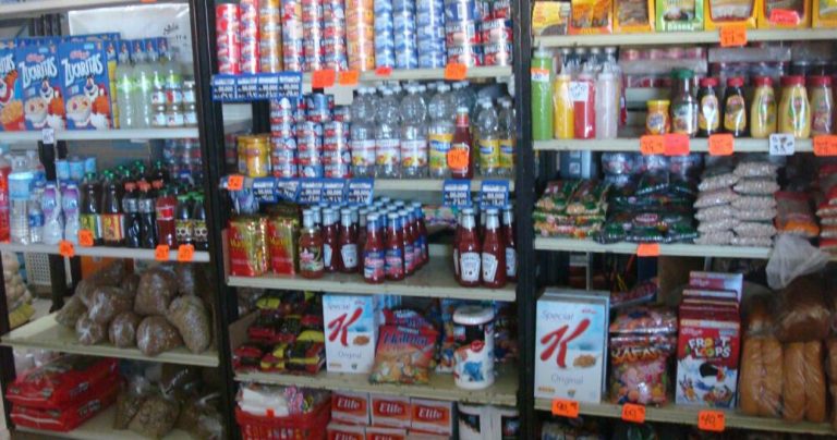 El negocio de los "minimarkets" le está dando "nocaut" a los supermercados