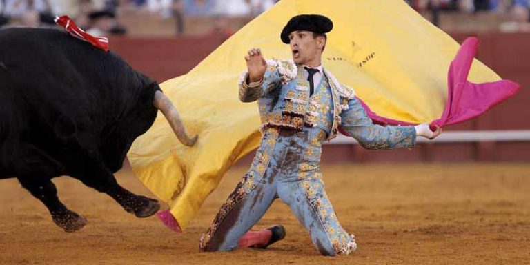 Empresarios taurinos retoman las corridas de feria "con el rabo entre la patas"