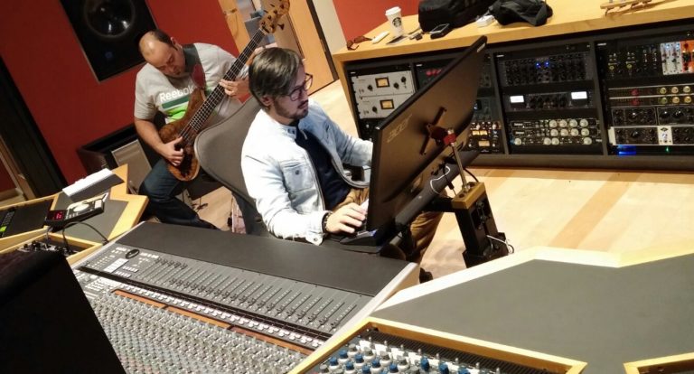 Rafael Pirela, un “arquitecto musical” zuliano que se codea con los monstruos del Billboard