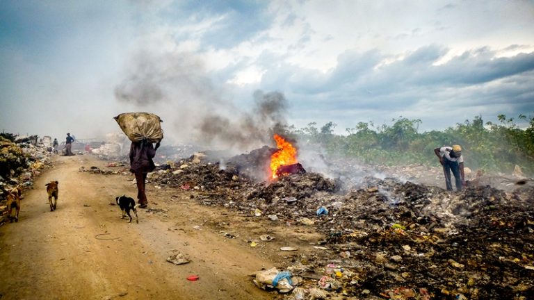 ¿Por qué la quema de basura en las calles de Maracaibo es peligrosa y nociva?