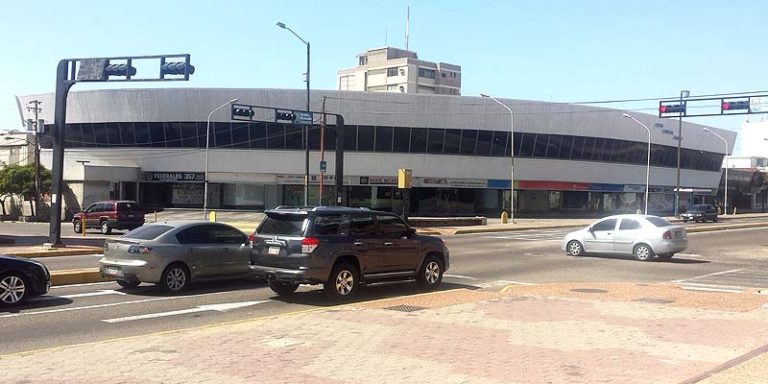 El C.C. Olímpico: La cuna donde nació el emporio de la construcción Angelini