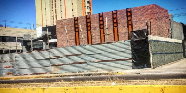 “Los Morán” cambiaron sus “Calderos por un Wok” en la esquina de la 3G con 77