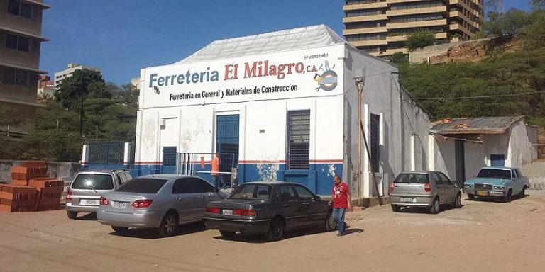 Ferretería El Milagro: Un negocio donde lo único que no venden son sus principios
