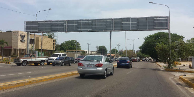 ¿Le quieren quitar el nombre a la Av. Paul Moreno?