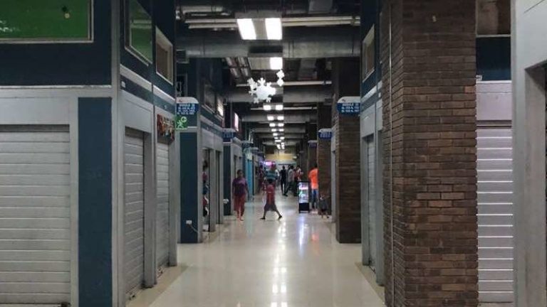 Gran Bazar Maracaibo pasillo
