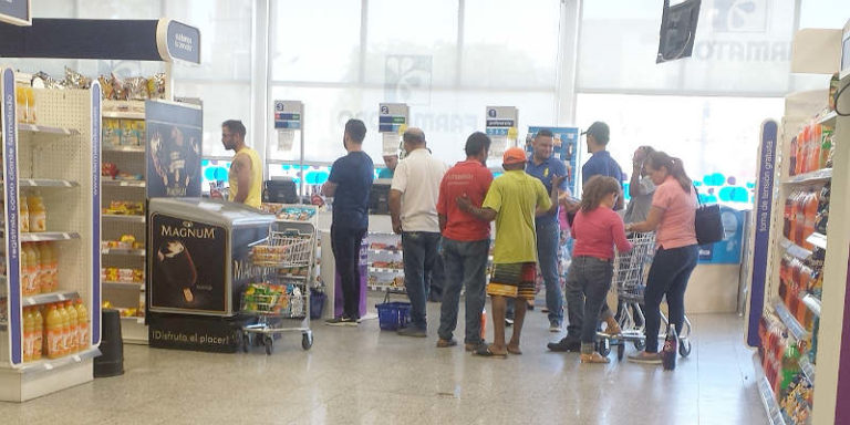 ¿Por qué los Farmatodo parecen inmunes a la "histeria de precios"?