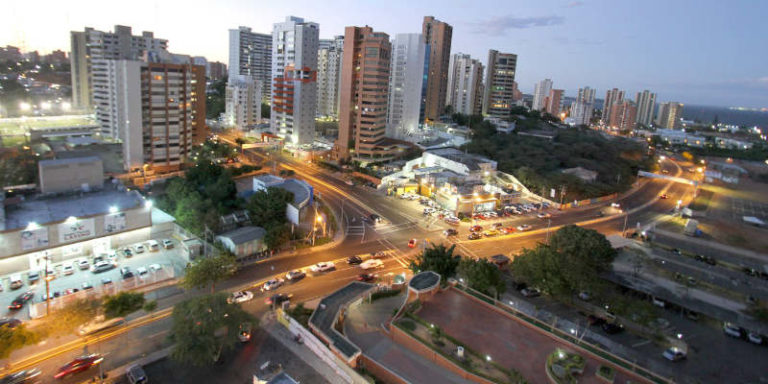 Marabinos que emigran ofrecen sus viviendas por Airbnb