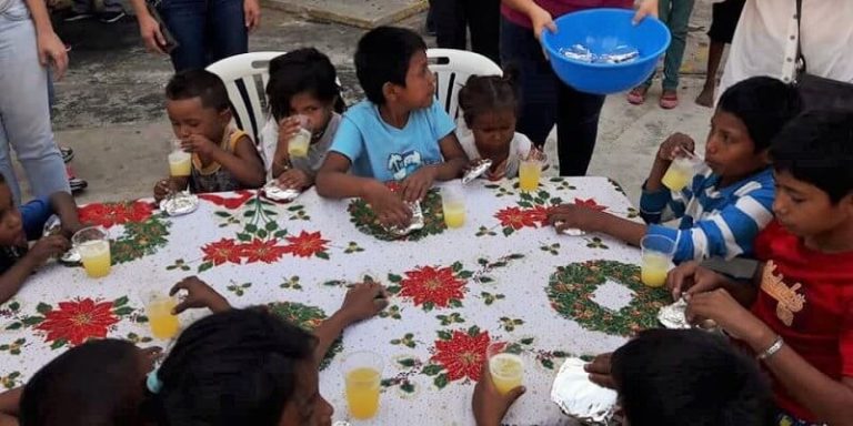 poner la mesa