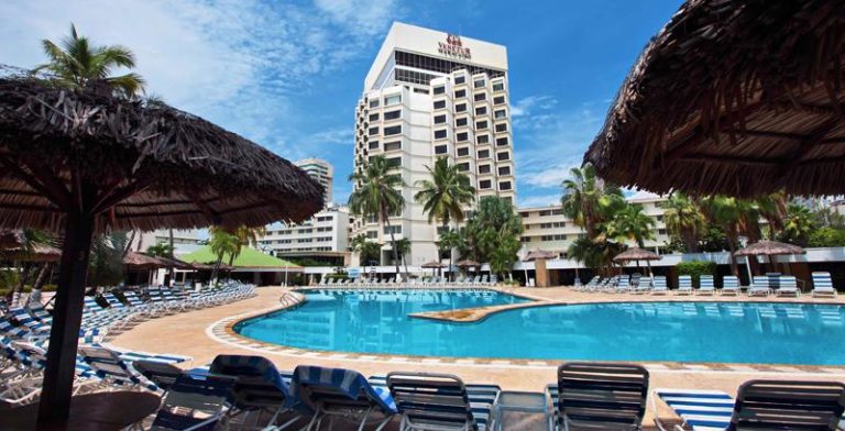 Para todos los marabinos sigue siendo el "Hotel del Lago" (+65 años)