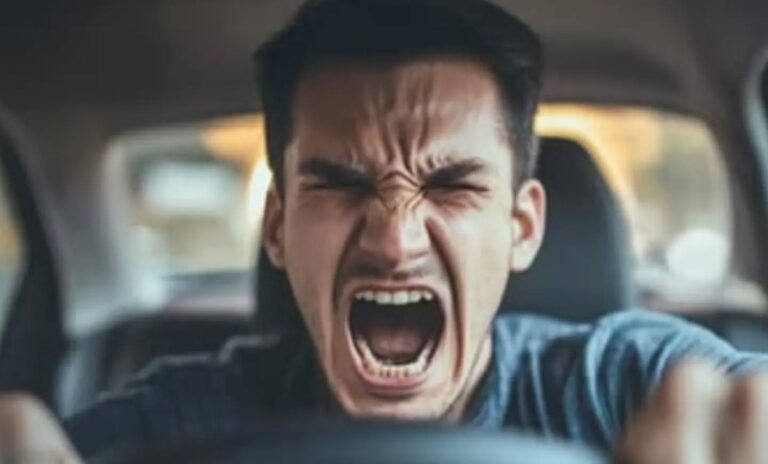 Peligro inminente en cada intersección. Pares y Semáforos parecen de adorno. "Locos del Volante" toman la delantera